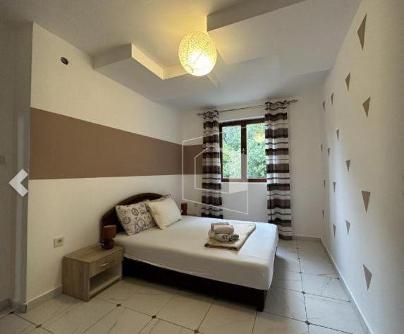 Alex Guesthouse Cattaro Esterno foto